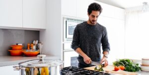 Jesu li muškarci ravnopravni u kućanskim poslovima?