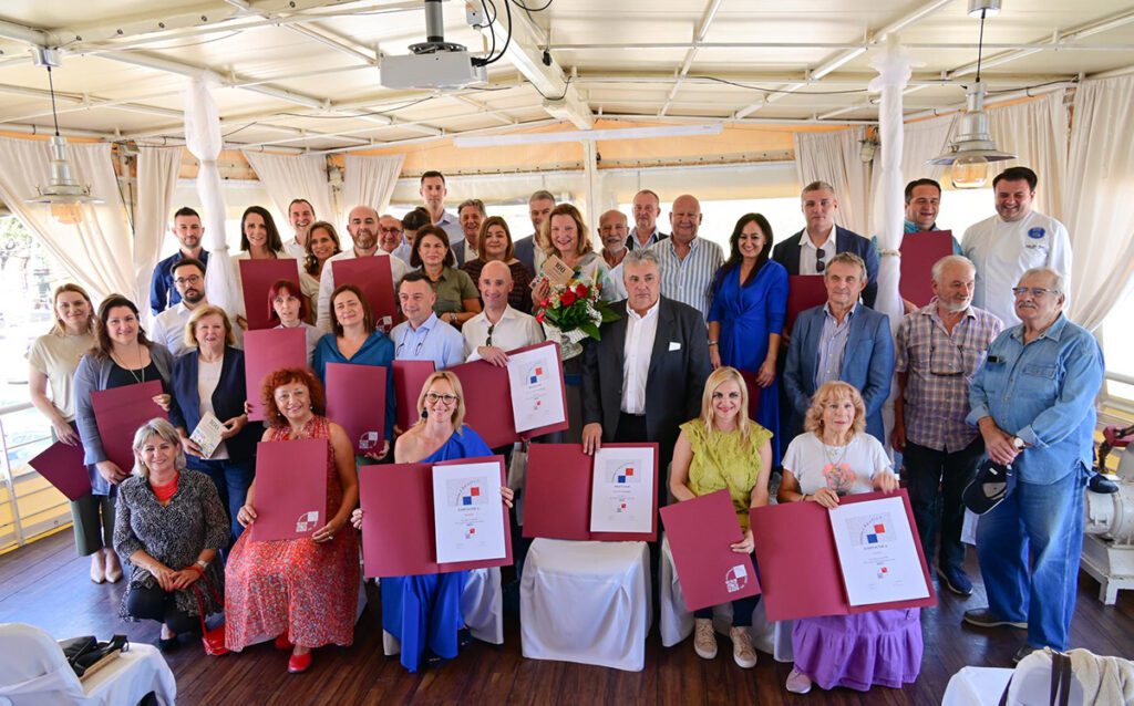 Promocija 28. izdanja knjige "100 vodećih hrvatskih restorana i njihovi specijaliteti 2023/24" 2 100 vodećih hrvatskih restorana - grupna slika