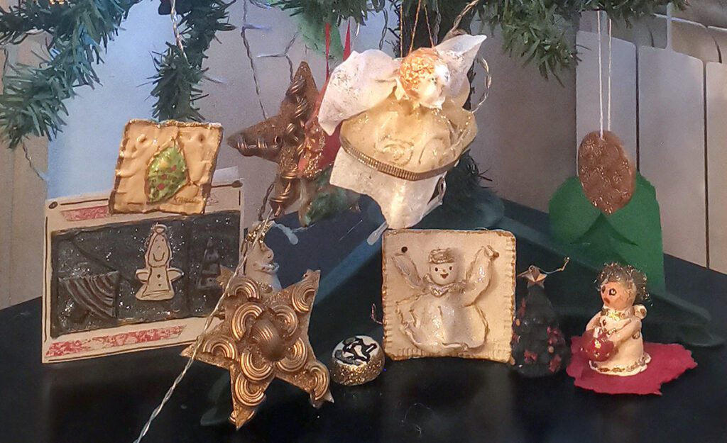 Božić - klasični običaji i 10 smjernica za proslavu