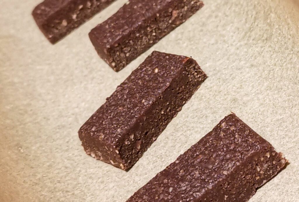 Sezam - dragocjeno zrno i 4 ideje za raw deserte 4 Sezam - dragocjeno zrno i 4 ideje za raw deserte