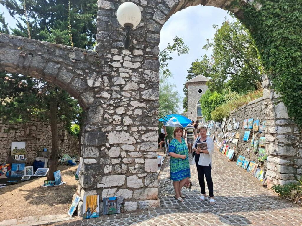 Trsat ponovno oživio uz 33. likovnu izložbu "Pul Kaštela"