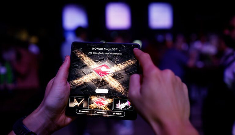 Raste prodaja preklopnih telefona u Europi, a HONOR jača poziciju na tržištu