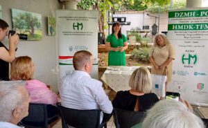 18. Likovna kolonija nacionalnih manjina - maslina, ulje i dobro društvo 30 18. Likovna kolonija nacionalnih manjina - maslina, ulje i dobro društvo