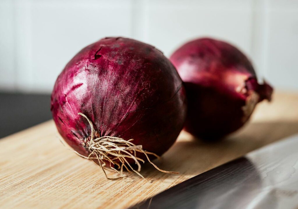 Luk (kapula) - neizostavni temelj svake kuhinje