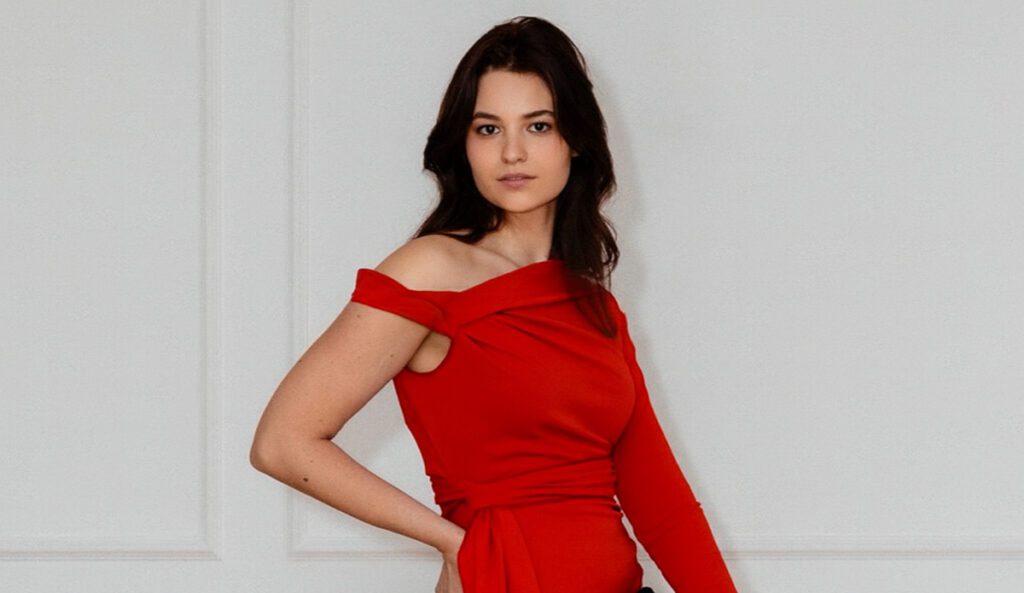 Crvena haljina za blagdanske proslave! 1 Crvena haljina za blagdanske proslave!