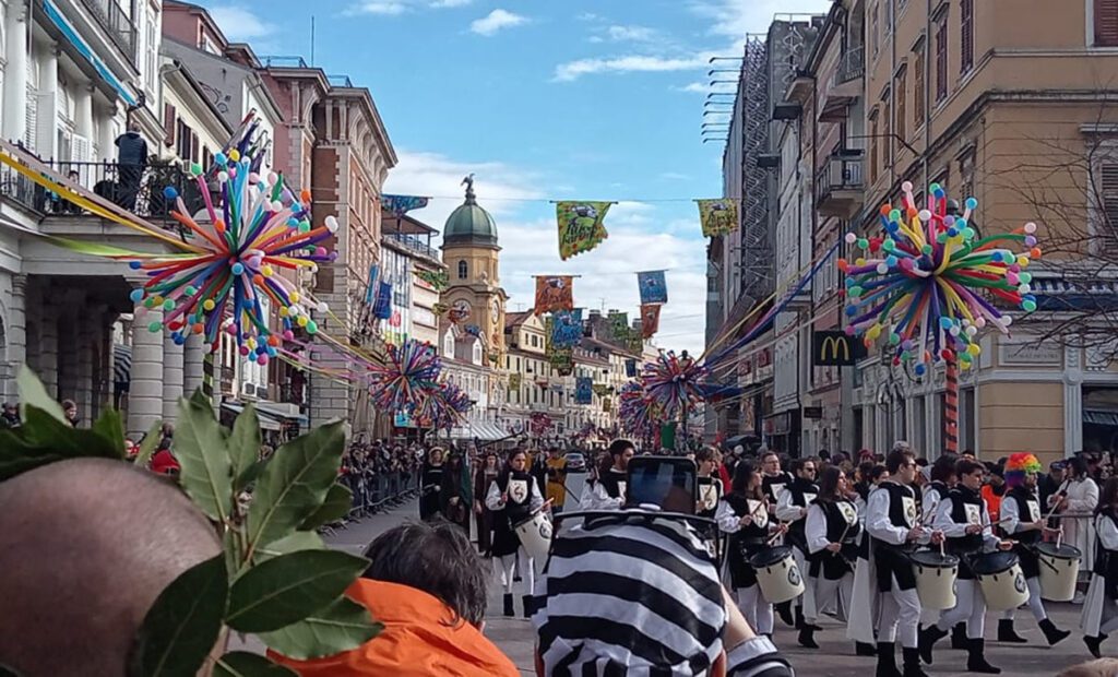 Završila velika 43. Međunarodna karnevalska povorka u Rijeci